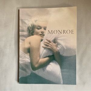 Marilyn Monroe Her Life in Pictures Book by James Spada w George Zeno ©️1982